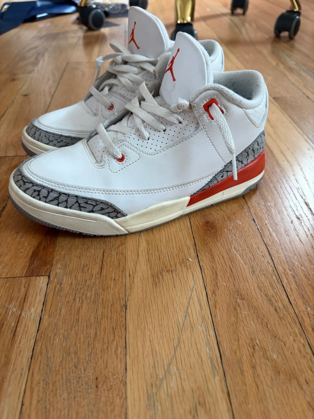 Jordan Retro 3 Georgia peach white orange sz 3y youth